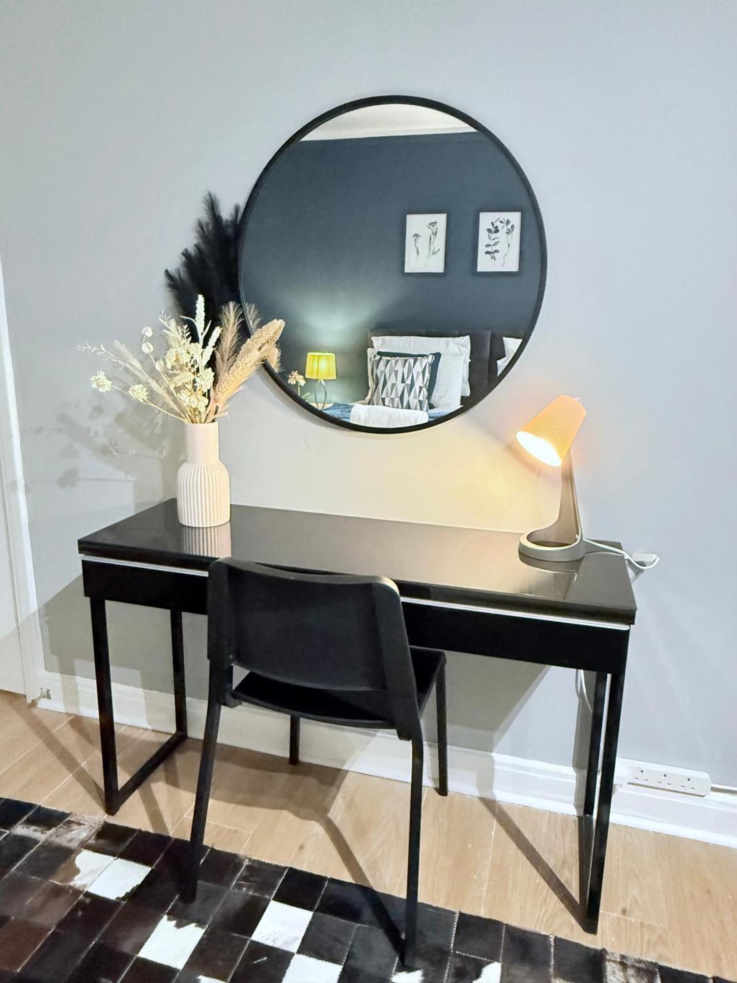 Staylondon - Sleeps 6 With Free Parking - Tourist, Concerts & Matches Eksteriør bilde